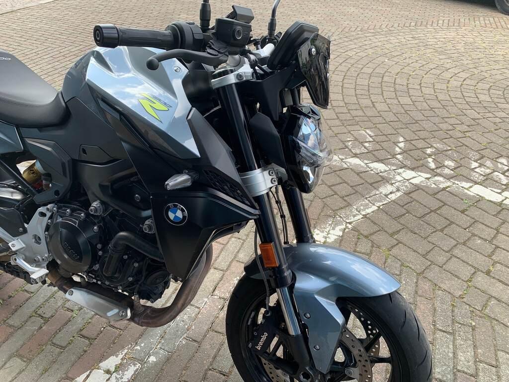 F 900 R