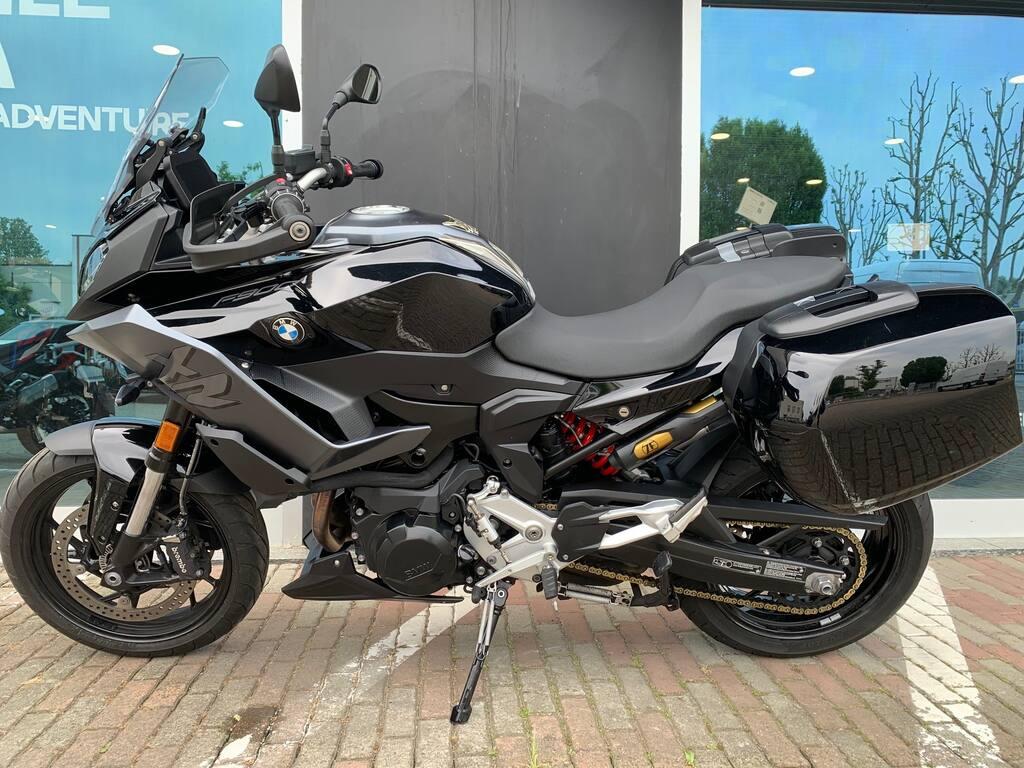 F 900 XR