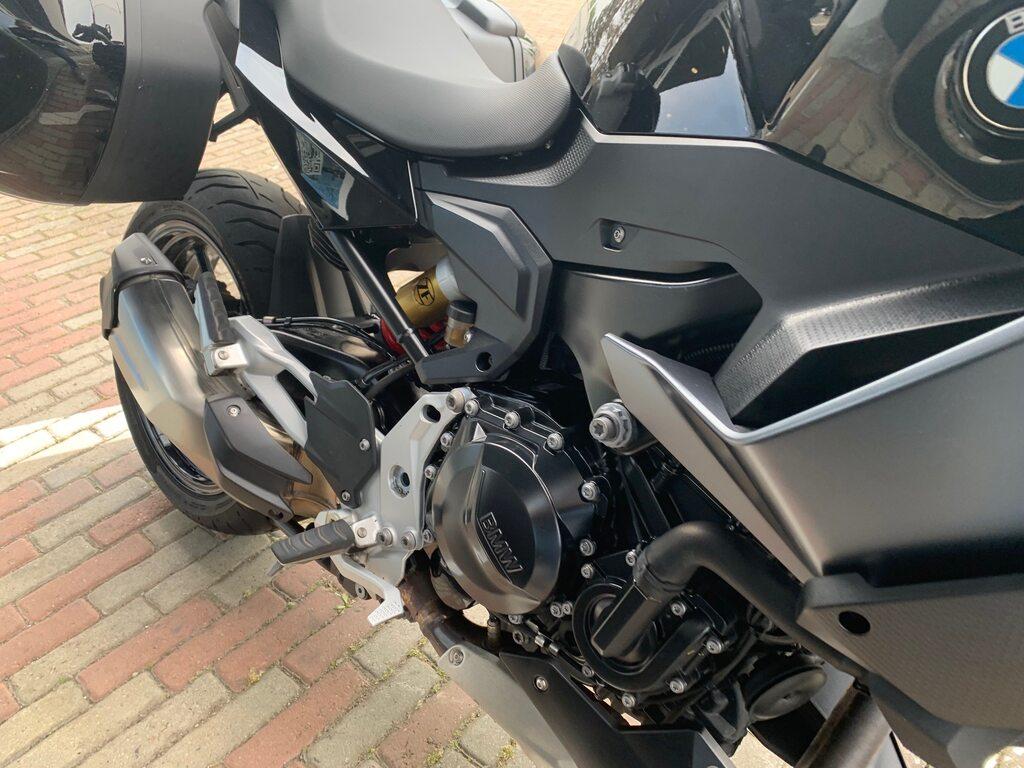 F 900 XR