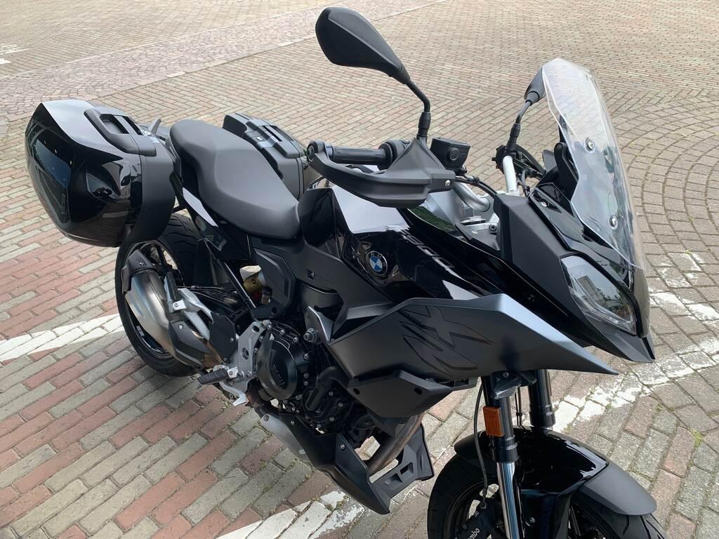 F 900 XR
