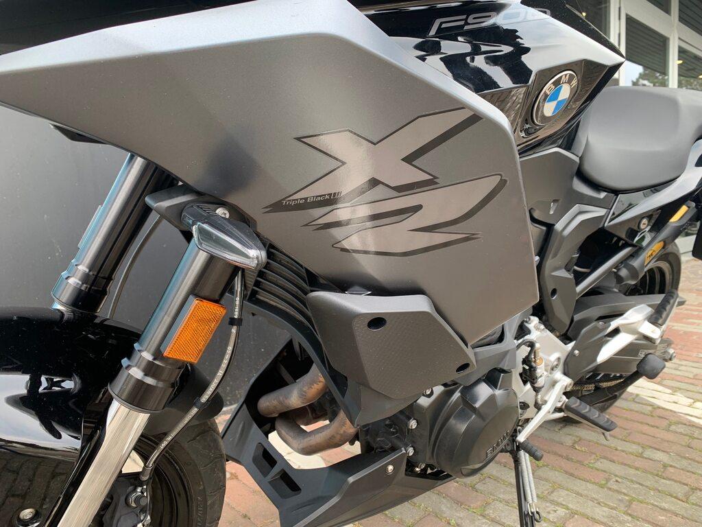 F 900 XR