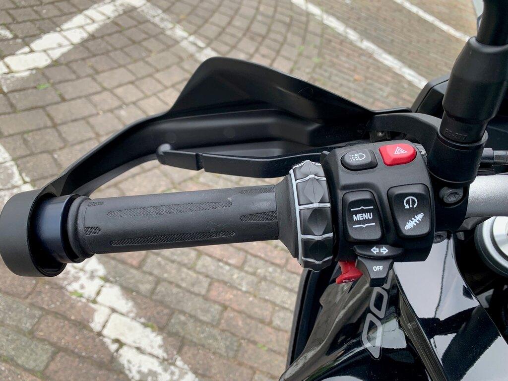 F 900 XR
