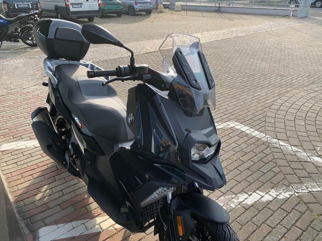 C 400 X