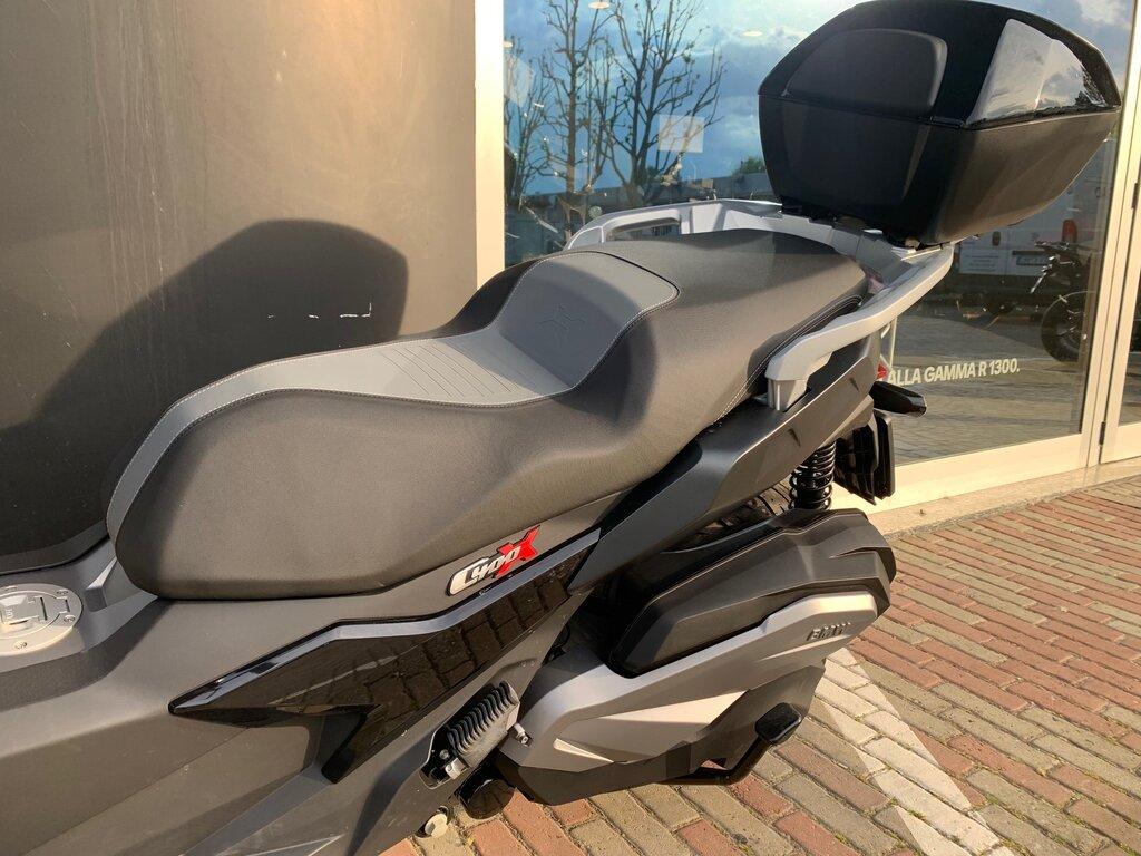 C 400 X