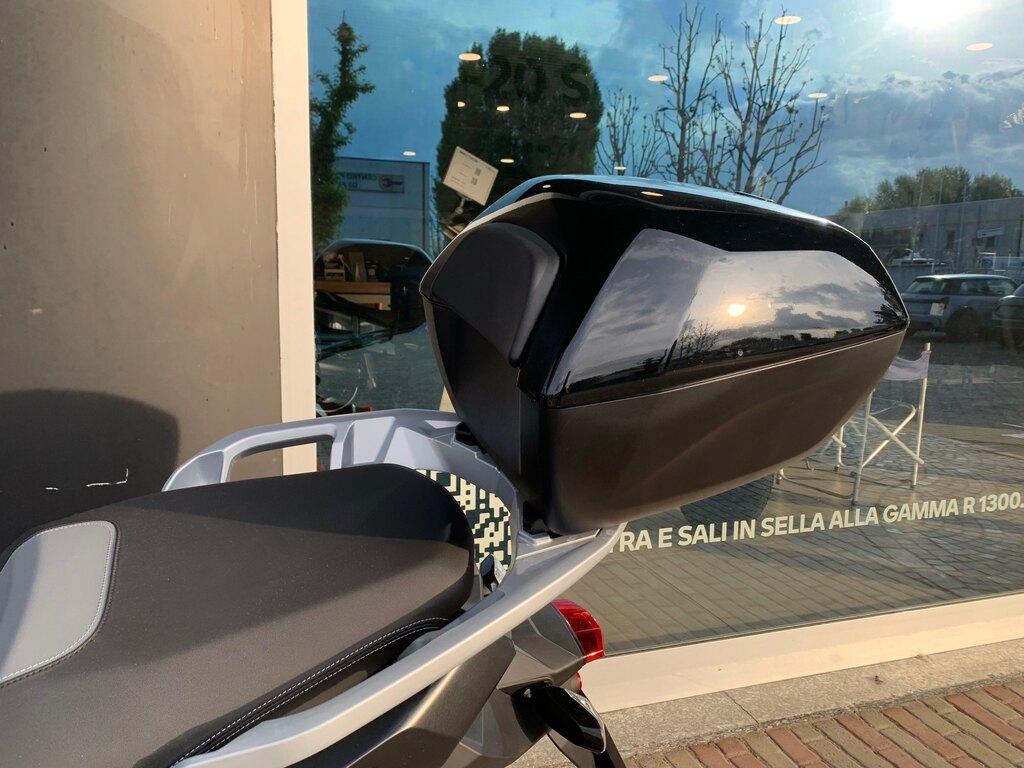 C 400 X