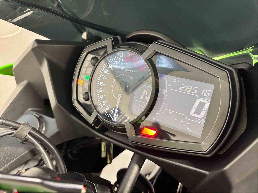 NINJA 400