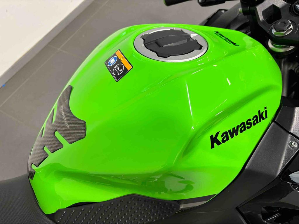 NINJA 400