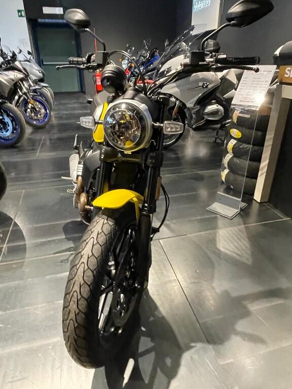 SCRAMBLER 800