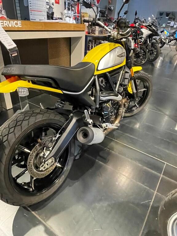 SCRAMBLER 800