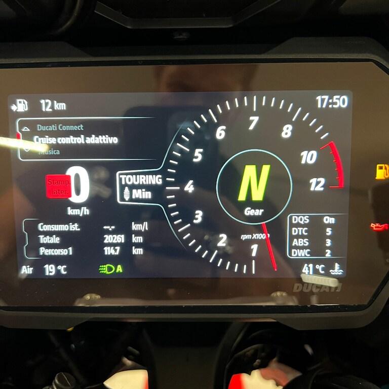 MULTISTRADA V4