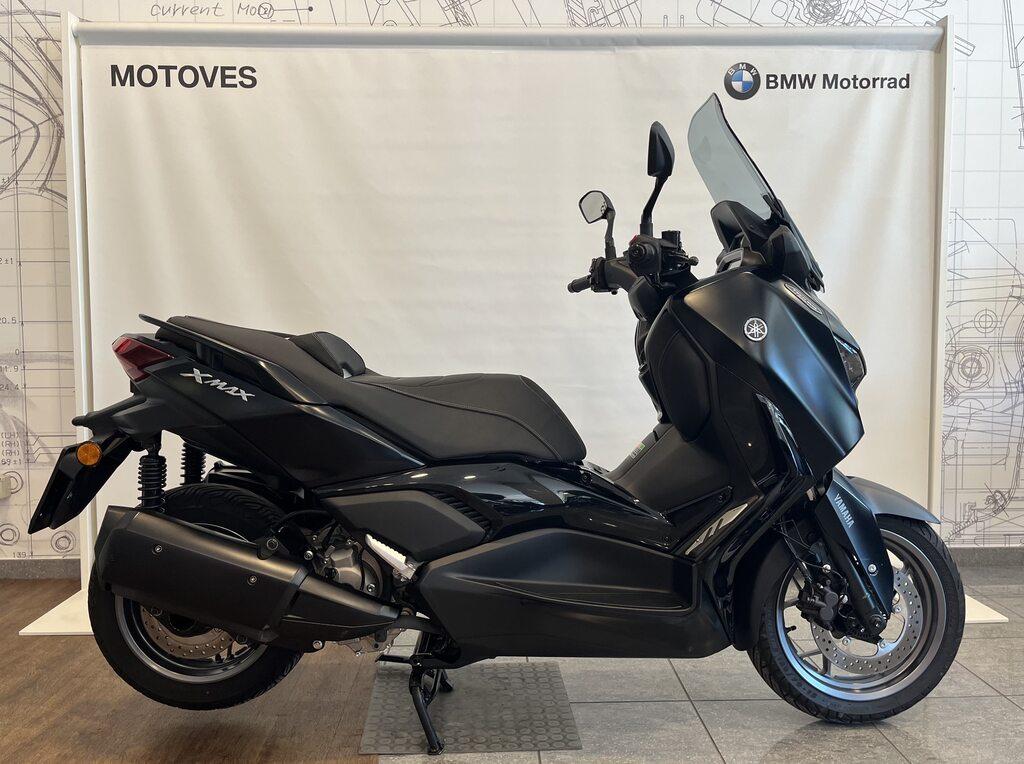 X-MAX 300