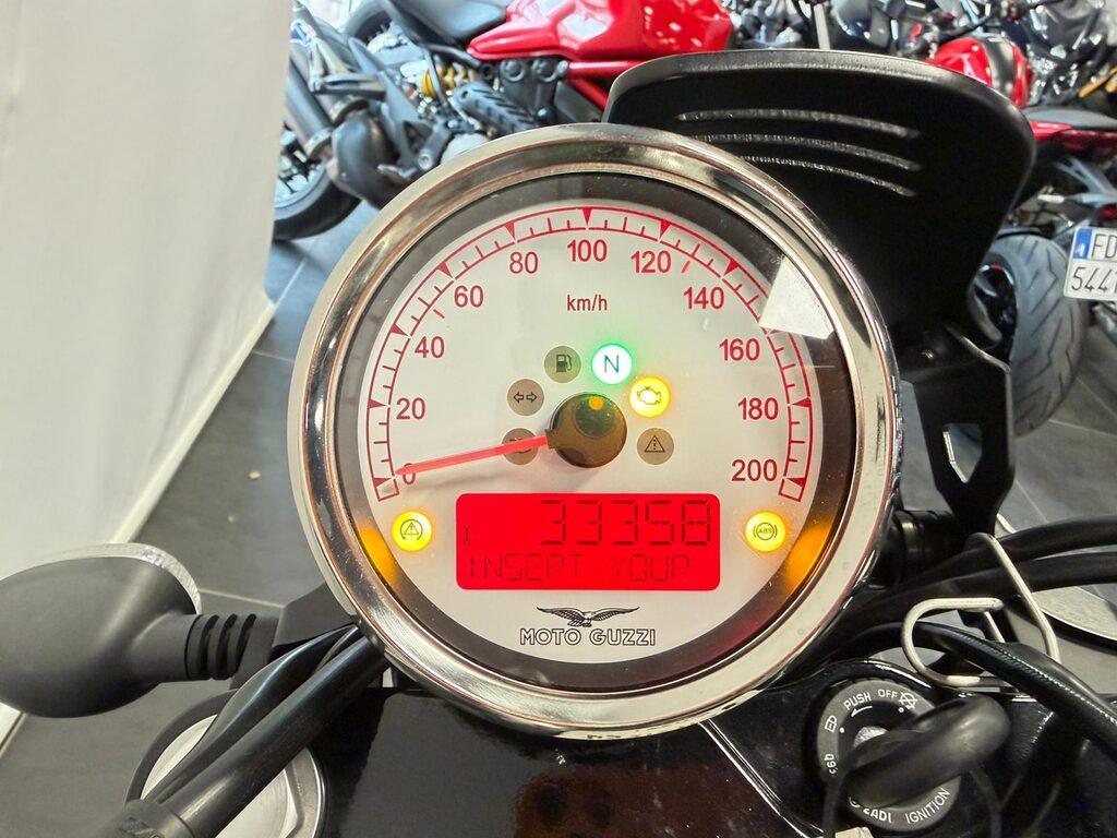 V9 850