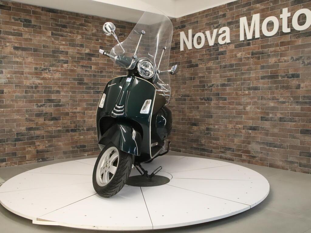 VESPA GTS 300