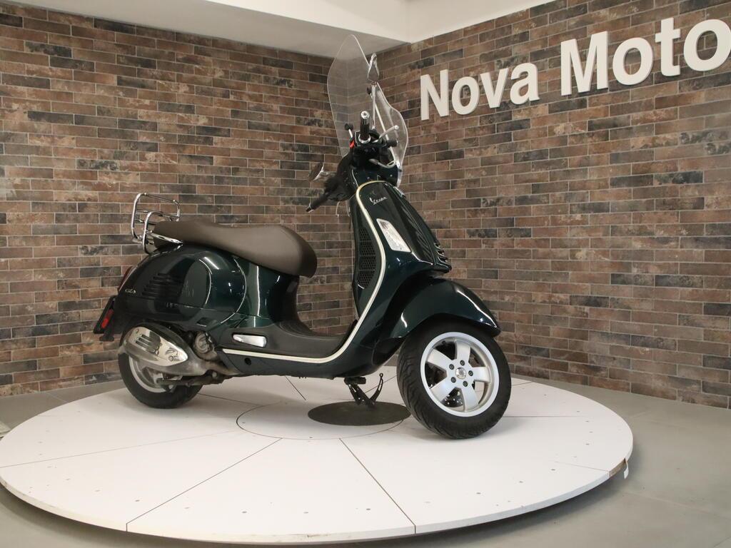 VESPA GTS 300