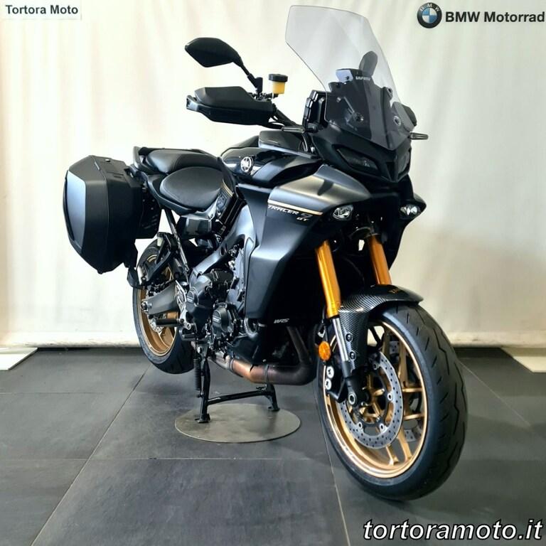 TRACER 900