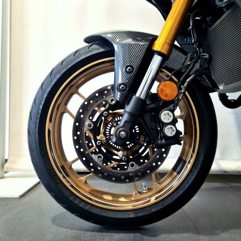 TRACER 900