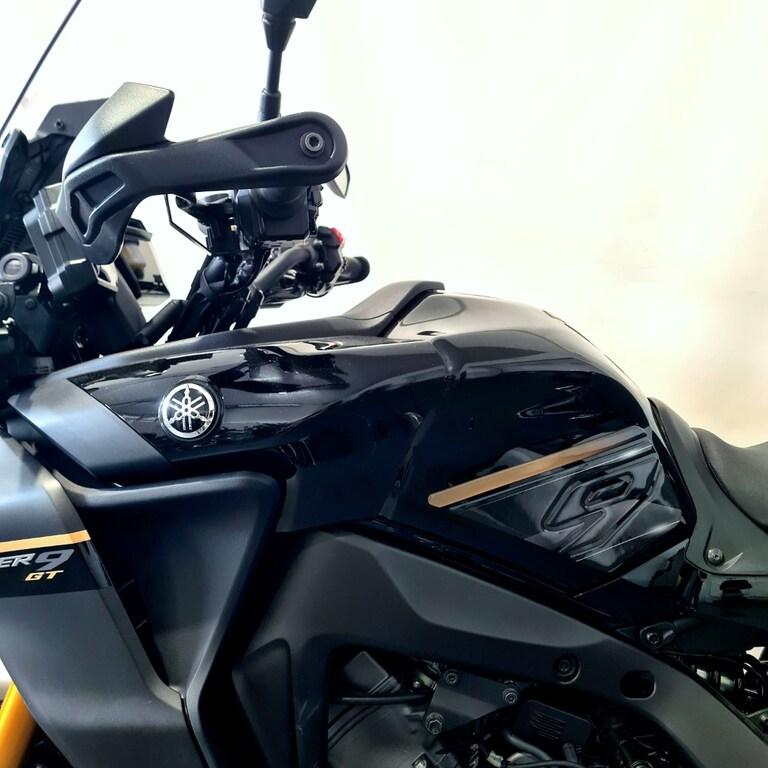 TRACER 900