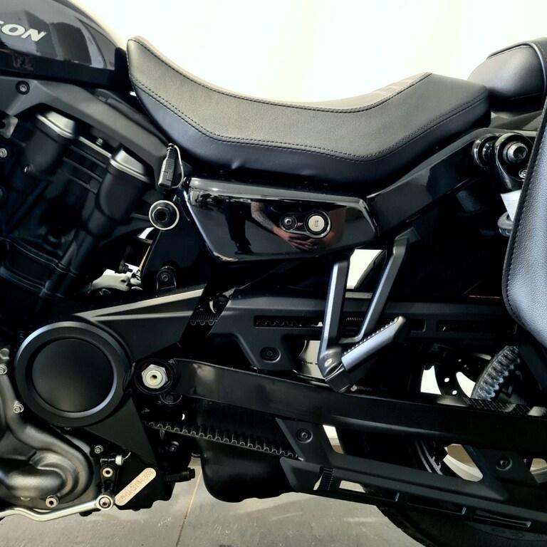 975 NIGHTSTER