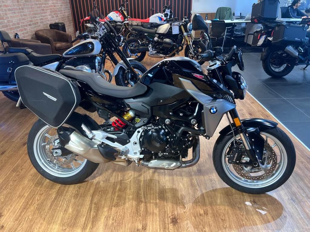 F 900 R