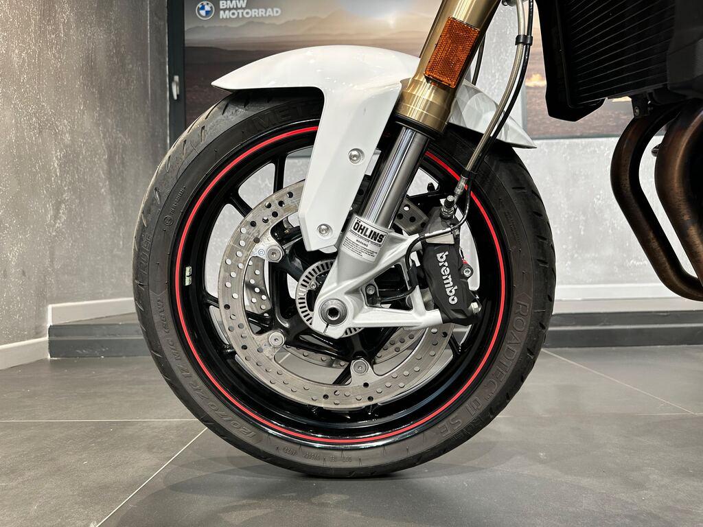 F 800 R