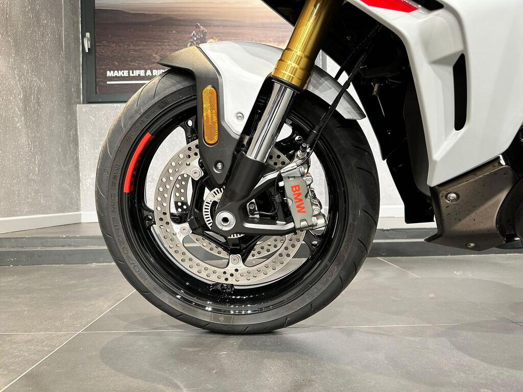 R 1300 RS
