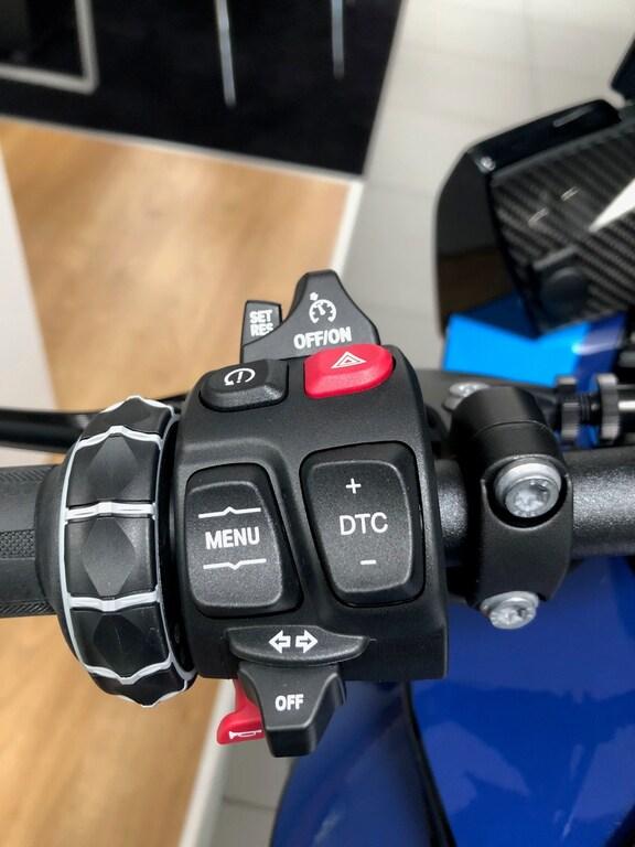 M 1000 XR