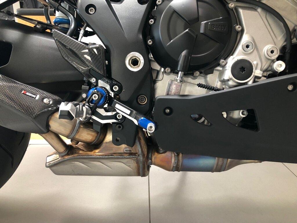 M 1000 XR