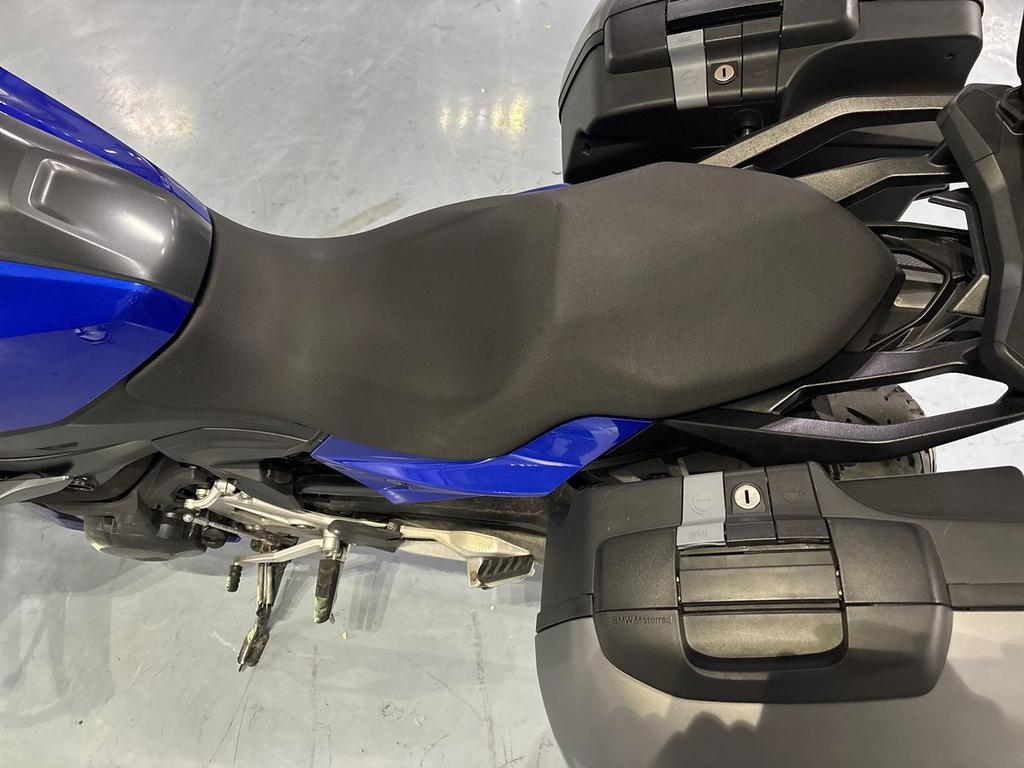 F 900 XR
