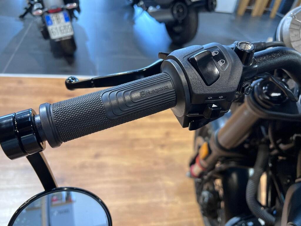 SVARTPILEN 125
