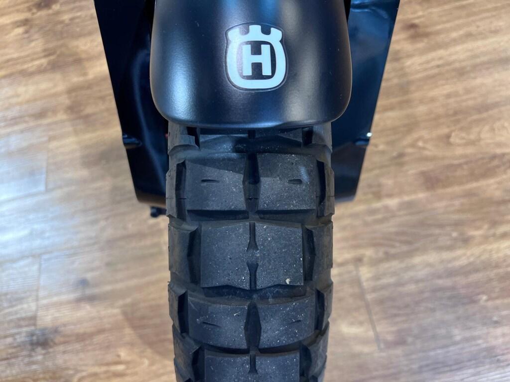 SVARTPILEN 125