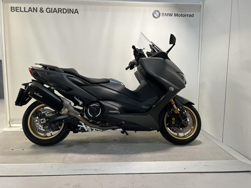 T-MAX 560