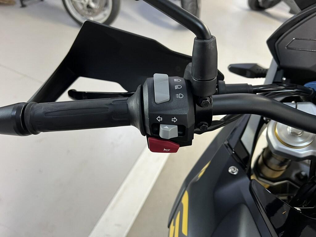 G 310 GS