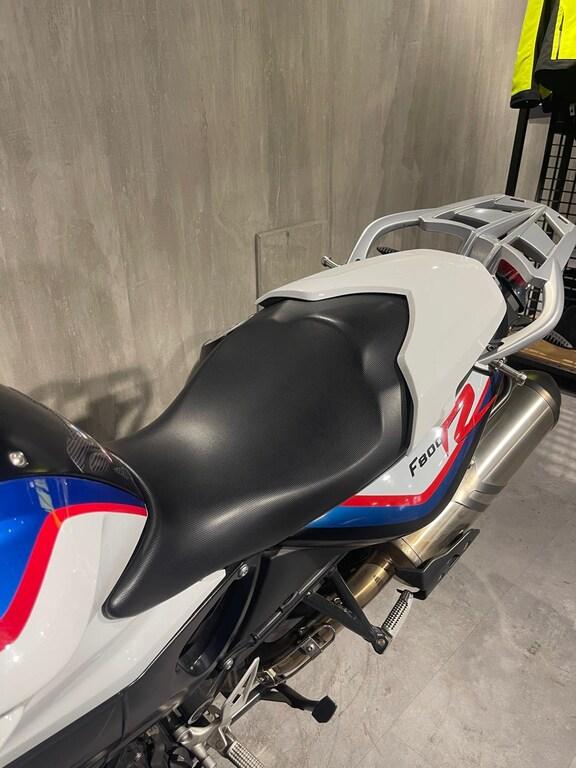 F 800 R