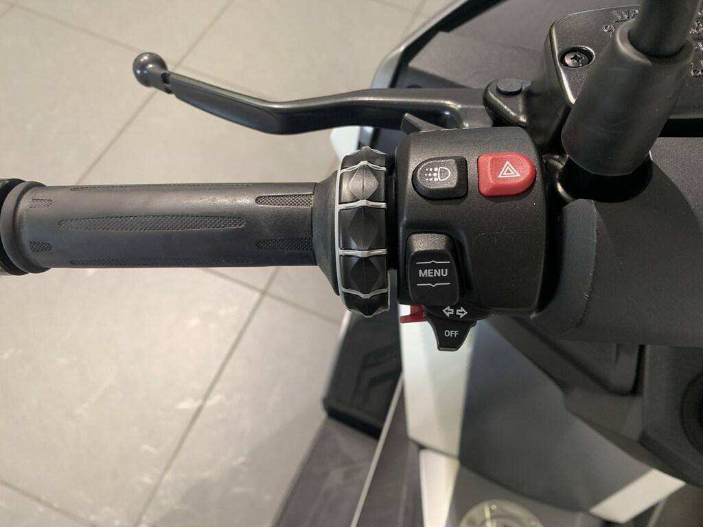C 400 GT