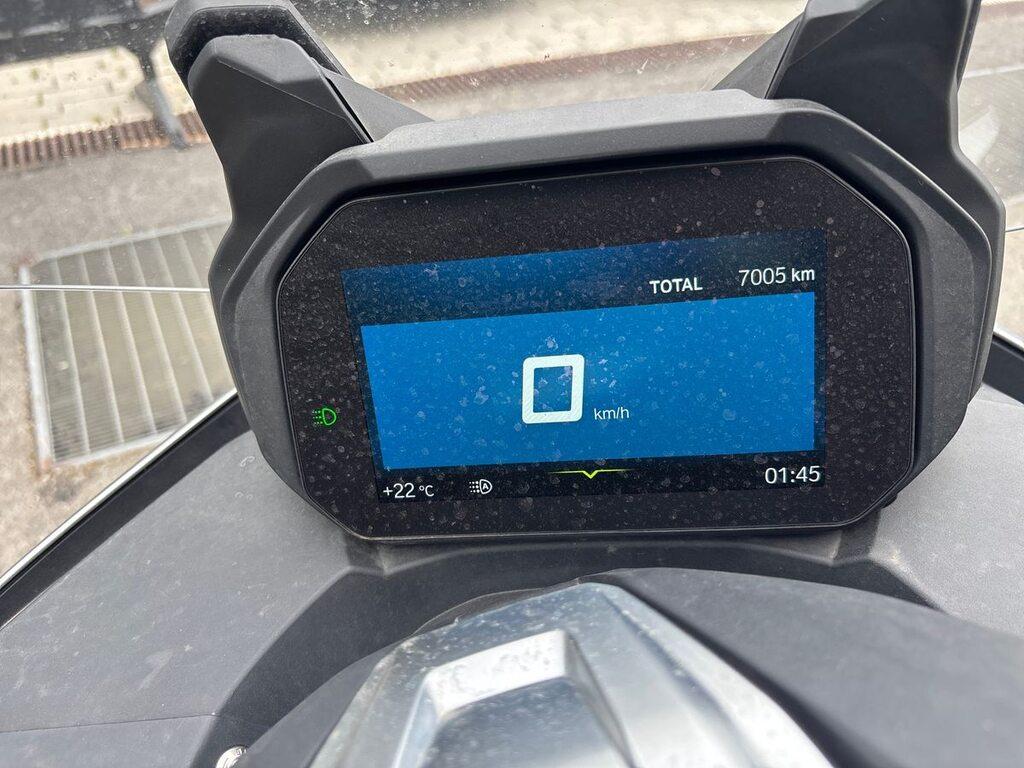 C 400 GT