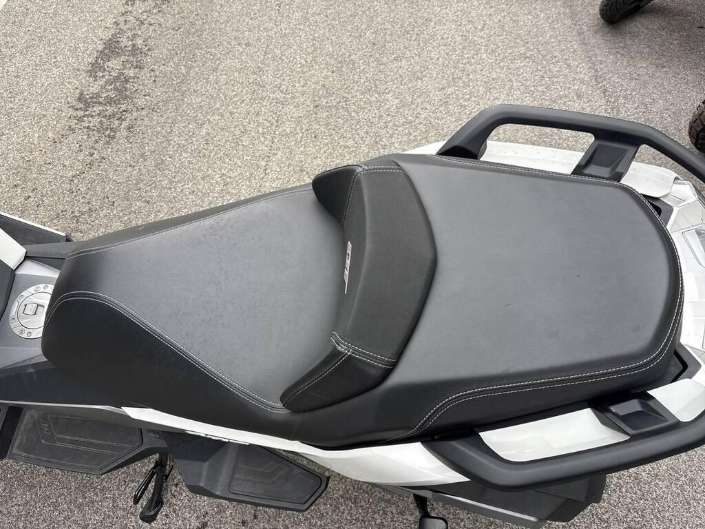 C 400 GT