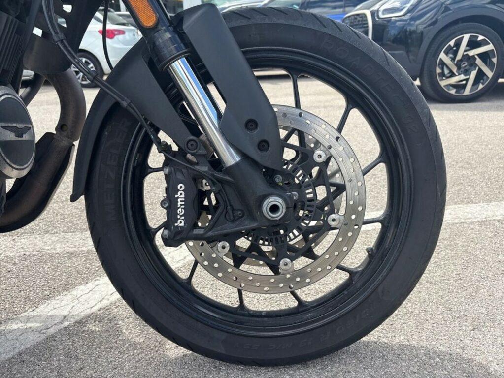 V85