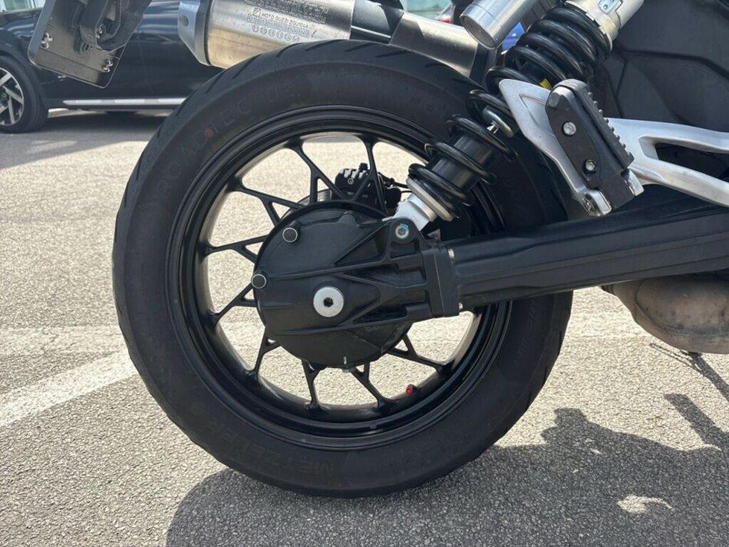 V85