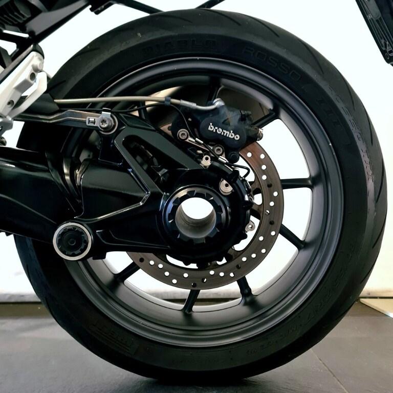 R 1200 RS