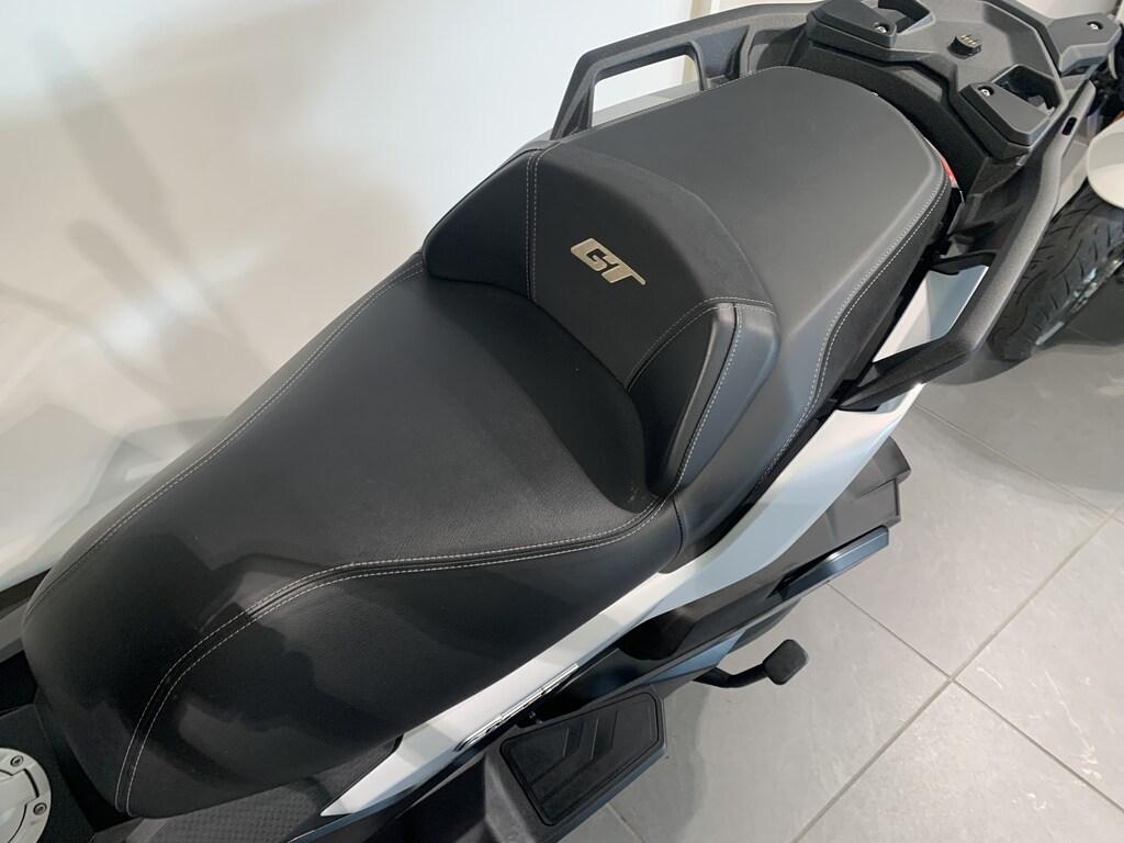 C 400 GT