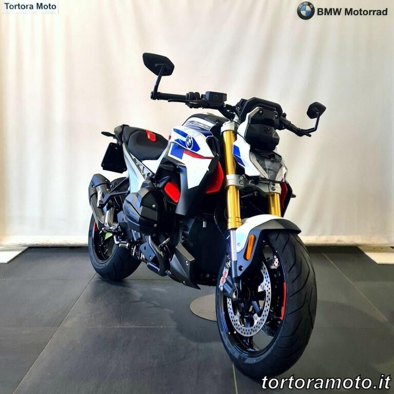 R 1300 R