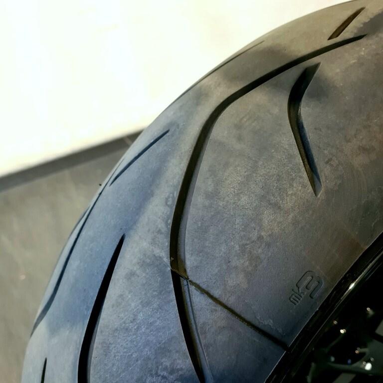 R 1300 R