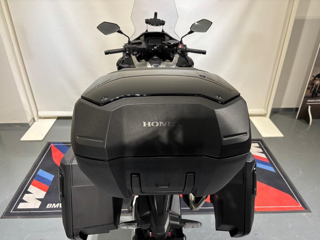 FORZA 750