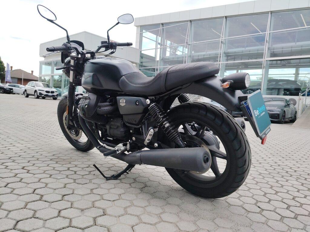 V7 850