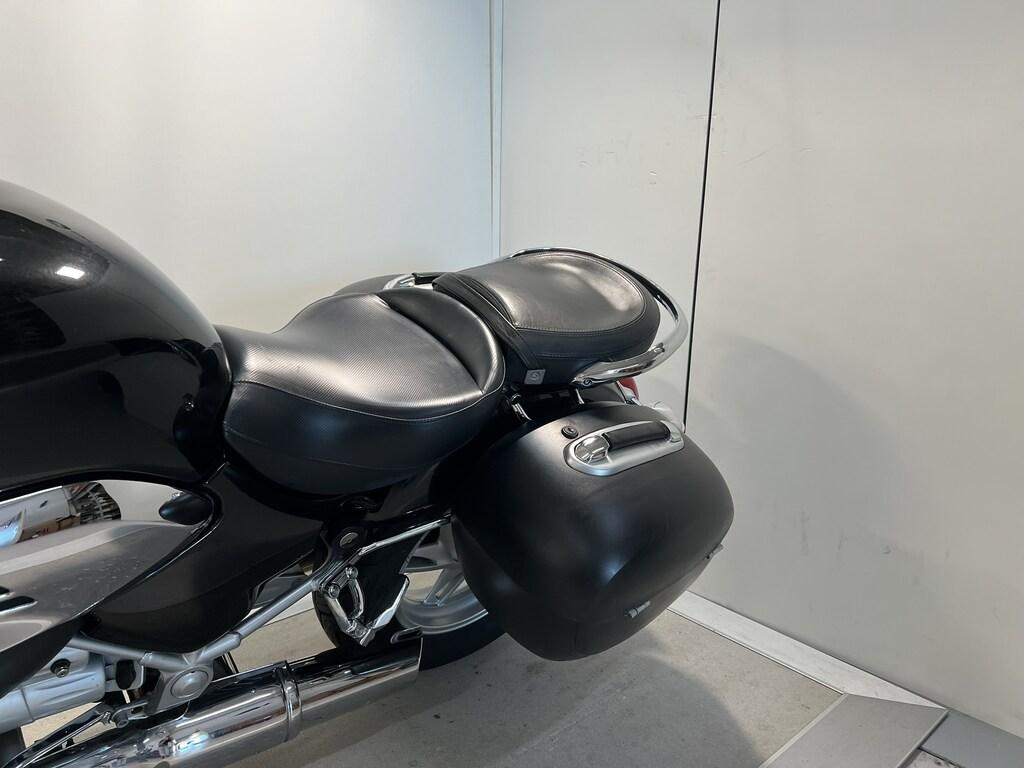 R 1200 C