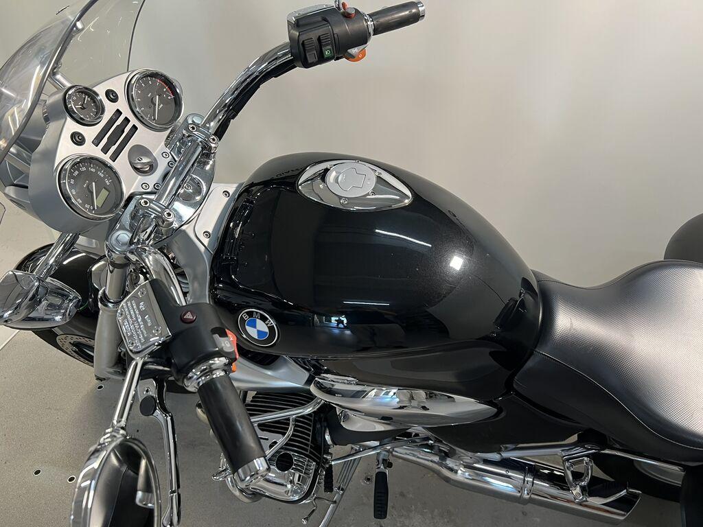 R 1200 C