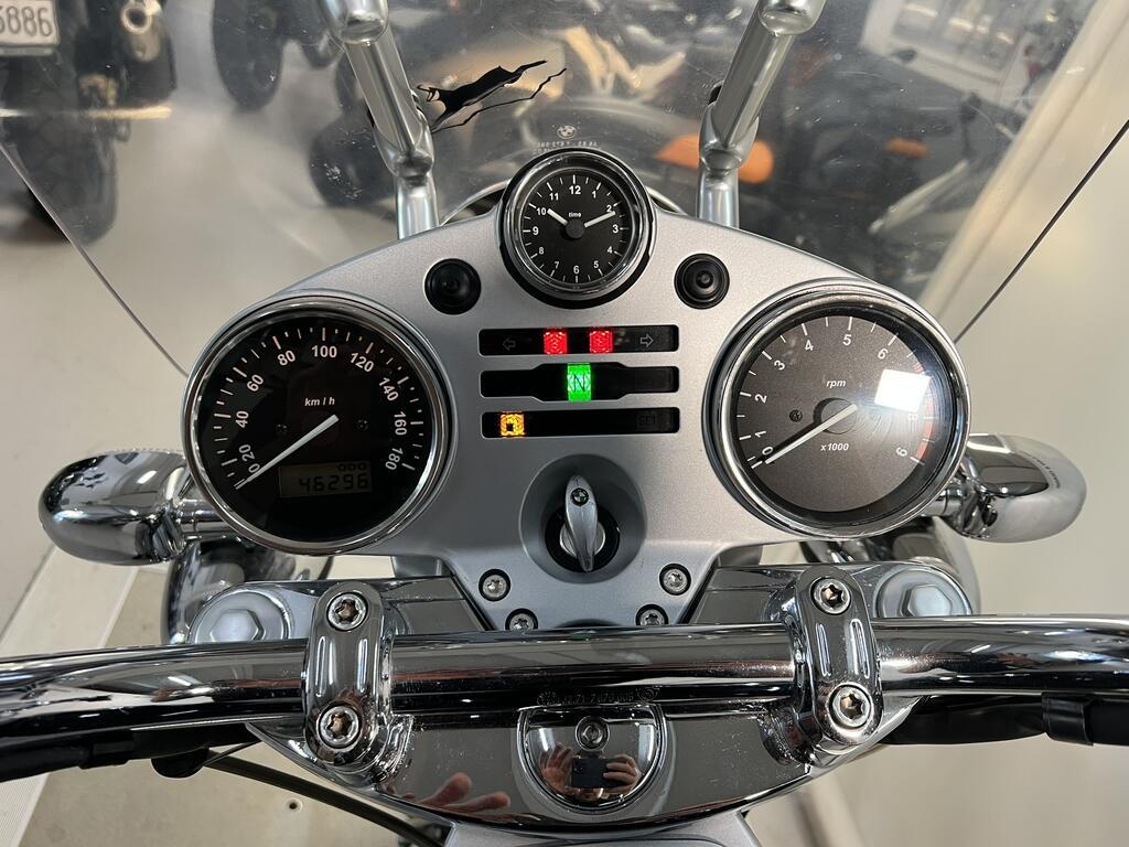 R 1200 C