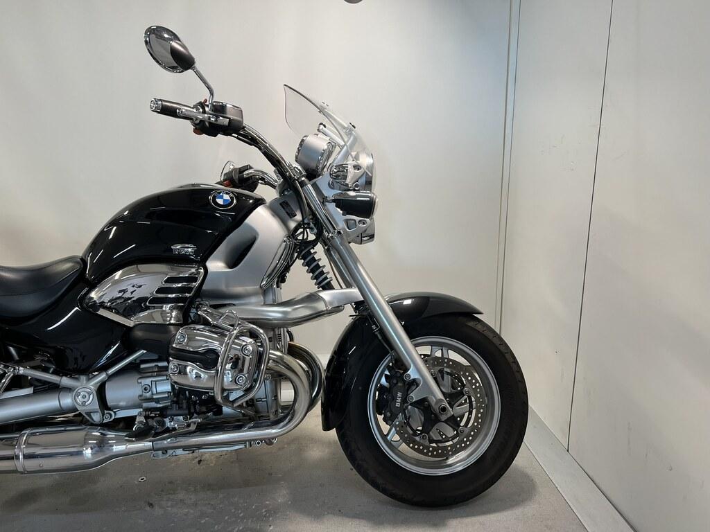 R 1200 C