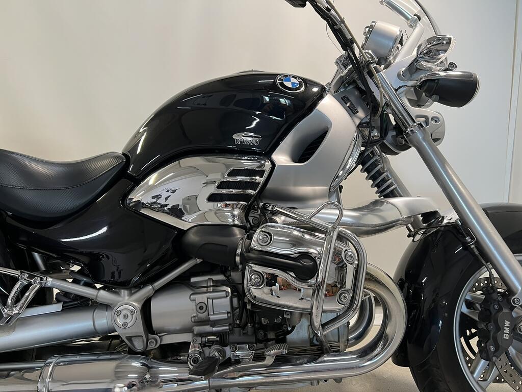 R 1200 C