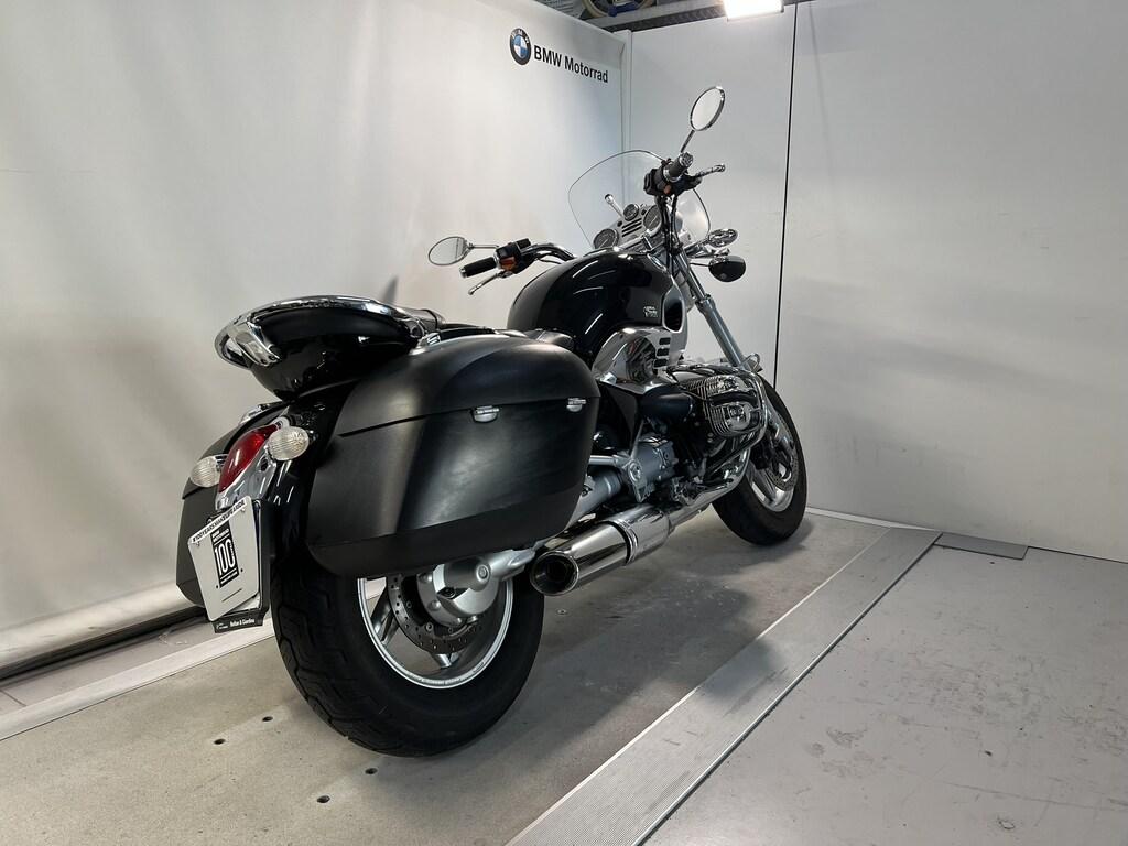 R 1200 C